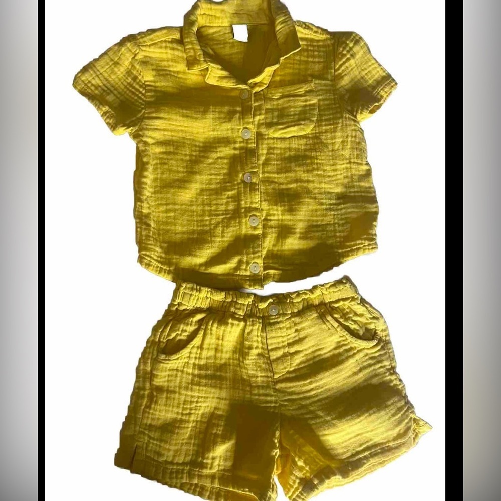 Shein kids, girls size 5Y yellow‎ shirt set